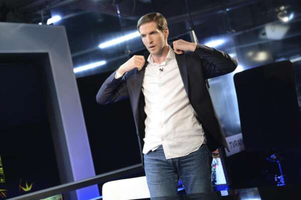 “Tanti russi non stanno con Putin, l’Europa deve sostenerli”, intervista a Tikhon Dzyadko