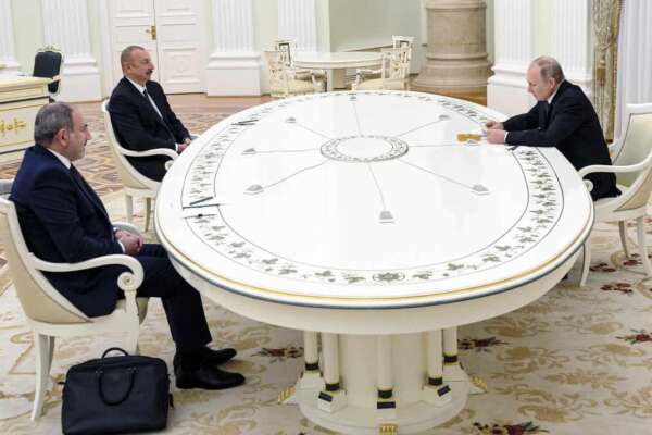 Polveriera Nagorno Karabakh, nuovi scontri e vittime nell’enclave contesa tra Armenia e Azerbaigian