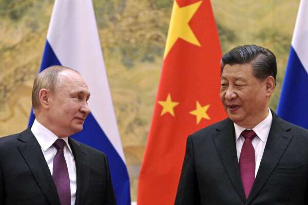 Alleati quasi “senza limiti”, faccia a faccia Putin-Xi Jinping: “Orribile tentativo dell’Occidente di creare un mondo unipolare”