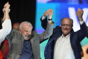 Elezioni Brasile, la mossa del cavallo di Lula per battere Bolsonaro ed evitare il ballottaggio