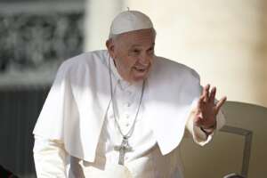Papa Francesco lancia l’allarme sui suicidi in cella, ma la politica se ne frega