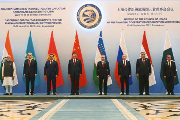 Vertice di Samarcanda, finita l’era americana nasce il nuovo ordine mondiale Vertice di Samarcanda, finita l’era americana nasce il nuovo ordine mondiale