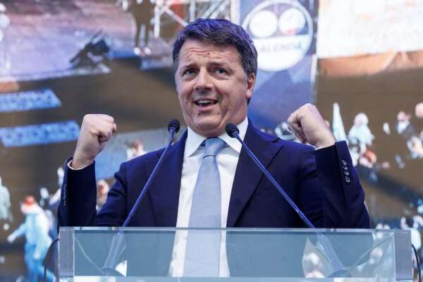 Renzi promette opposizione durissima: “Meloni pericolosa per il nostro portafoglio, Letta mediocre: ha sbagliato tutto” Renzi promette opposizione durissima: “Meloni pericolosa per il nostro portafoglio, Letta mediocre: ha sbagliato tutto”
