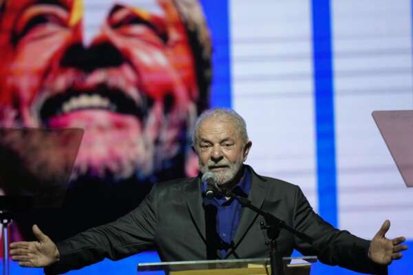 Lula è risorto, per le presidenziali in Brasile l’ex presidente è favorito su Bolsonaro