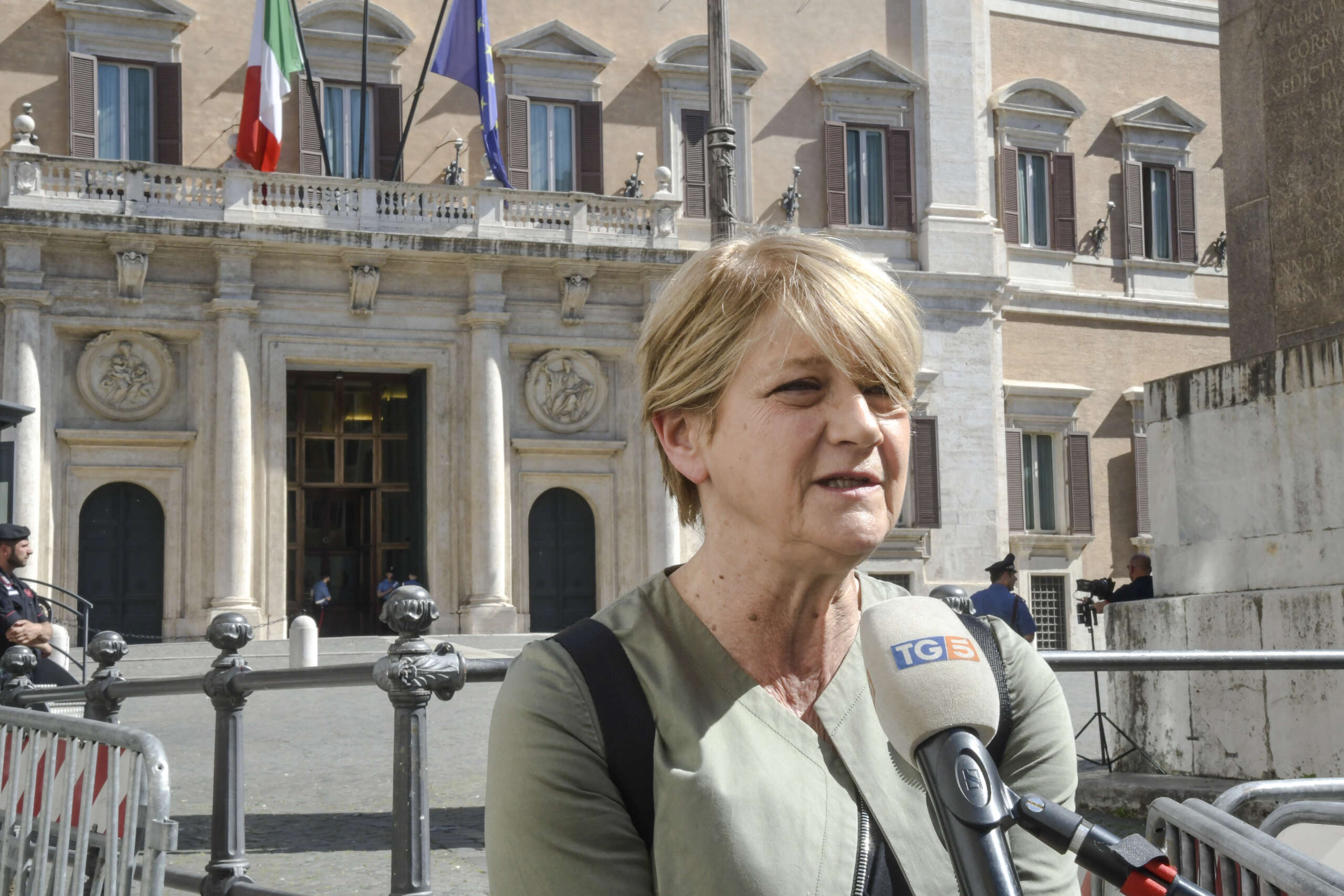 Carceri, in piazza a sostegno di Bernardini