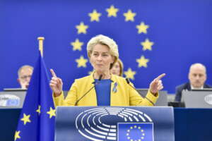 L’Unione Europea nel caos sullo stop agli aiuti ai palestinesi: i commissari Varhelyi e Lenarcic si contraddicono L’Unione Europea nel caos sullo stop agli aiuti ai palestinesi: i commissari Varhelyi e Lenarcic si contraddicono