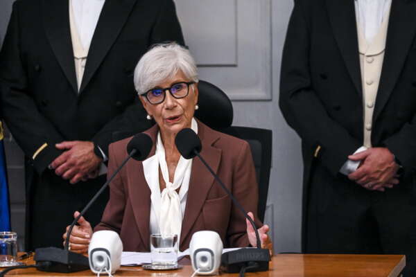 Silvana Sciarra, la nuova presidente della Consulta eletta da una Corte spaccata: Conte la voleva al Quirinale Silvana Sciarra, la nuova presidente della Consulta eletta da una Corte spaccata: Conte la voleva al Quirinale