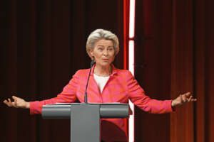 Caro bollette e aziende in crisi, perché lo scostamento di bilancio è inevitabile e non è “un debito cattivo”