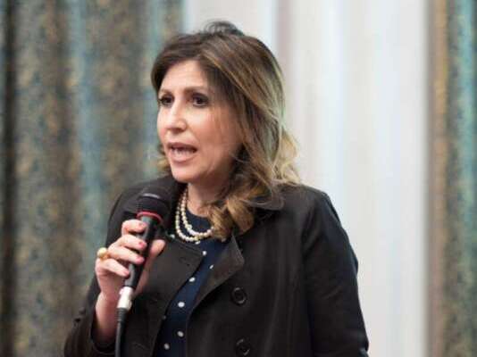 Giovani e bullismo, la mamma di Arturo: “Vita reale camuffata e genitori che pensano ad altro” Giovani e bullismo, la mamma di Arturo: “Vita reale camuffata e genitori che pensano ad altro”