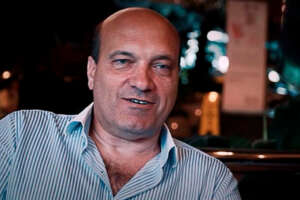 Amedeo Matacena morto a Dubai da latitante, la storia dell’ex deputato di Berlusconi: “Qui vita da cane”
