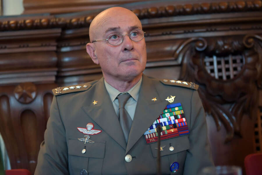 Intervista al generale Bertolini: “La chiamata dei riservisti può celare una trattativa in corso”