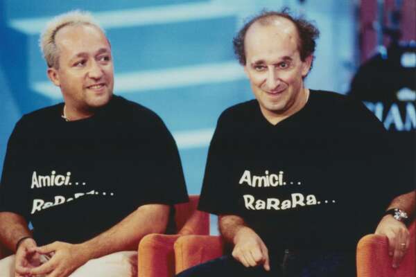 Morto Bruno Arena dei ‘Fichi d’India’, il comico scomparso all’età di 65 anni