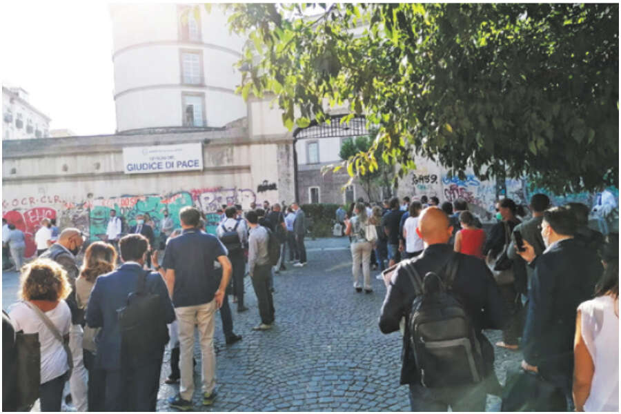 Caos Giudice di pace, cambia il piano di udienze: avvocati in rivolta