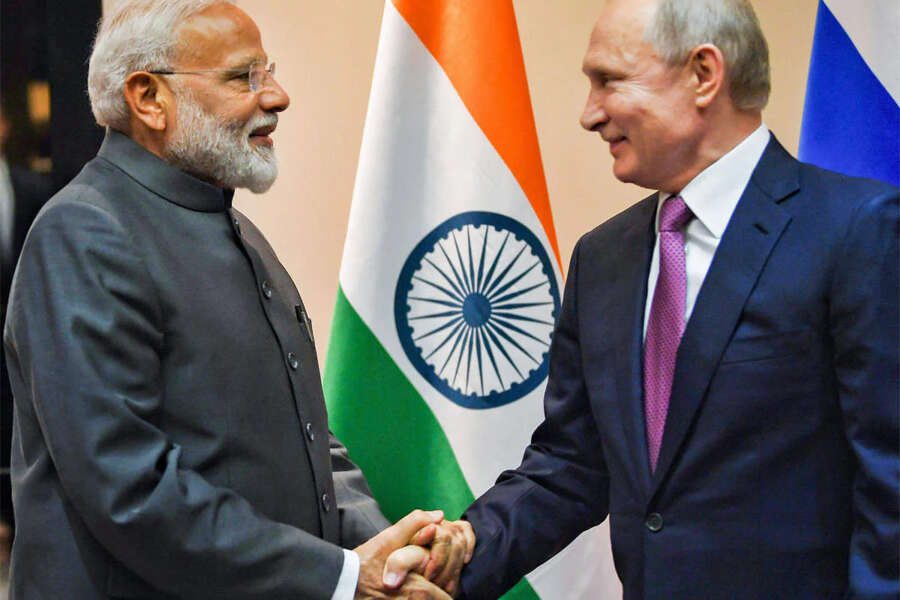 L’India chiede a Putin di fermare la guerra, lo Zar: “Io voglio fermarla, Zelensky no”