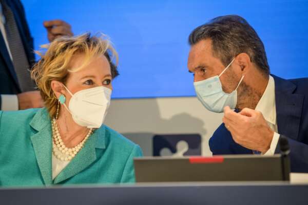 Letizia Moratti si dimette da vicepresidente della Lombardia, si apre la partita per le Regionali: “Finito rapporto fiducia con Fontana”