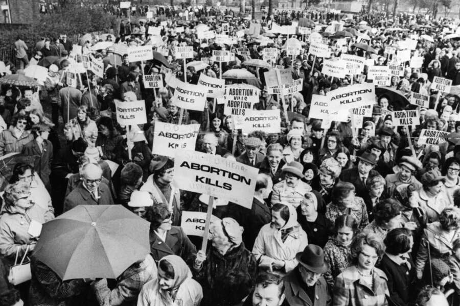 Anni Settanta, quella stagione libertaria in cui parlare di pace non era solo utopia