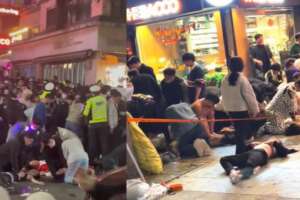 Strage alla festa di Halloween, calca e dramma a Seul: almeno 146 morti