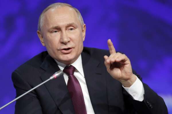 Putin annuncia la fine della mobilitazione parziale: “Scontro con Nato sarebbe catastrofe mondiale ma Kiev non tratta”