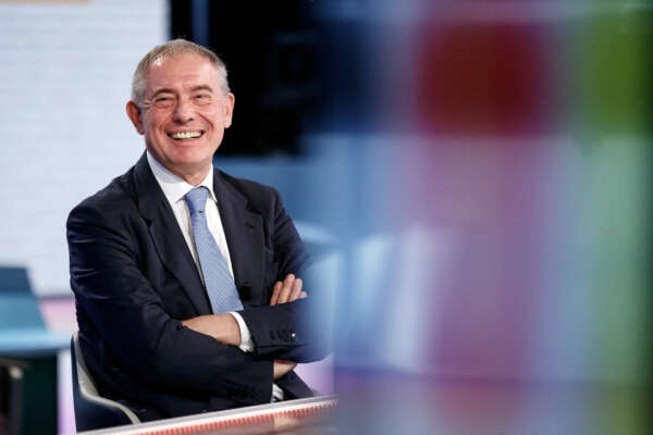 Foto Roberto Monaldo / LaPresse
09-10-2022 Roma (Italia) 
Politica
Trasmissione tv “Mezz’ora in più”
Nella foto Adolfo Urso

09-10-2022 Rome (Italy)
Politics
Tv program “Mezz’ora in più”  
In the pic Adolfo Urso