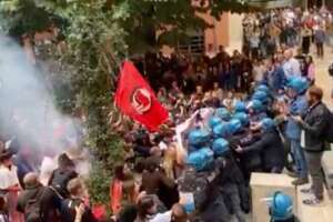 Cosa è successo alla Sapienza: botte agli studenti nel giorno del governo Meloni