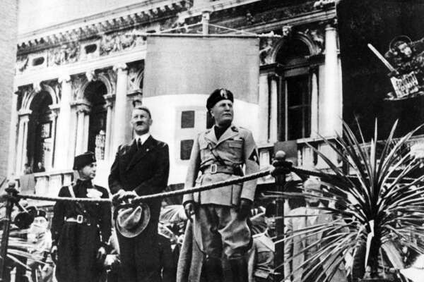 Il bluff di Mussolini prima della marcia su Roma che ingannò Facta: “Non c’è più pericolo”
