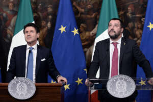 Foto Fabio Cimaglia / LaPresse
17-01-2019 Roma
Politica
Palazzo Chigi. Conferenza stampa al termine del Consiglio dei Ministri su "reddito di cittadinanza" e "quota cento"
Nella foto Giuseppe Conte, Matteo Salvini


Photo Fabio Cimaglia / LaPresse
17-01-2019 Roma (Italy)
Politic
Palazzo Chigi. Council of ministers n 38  
In the pic Giuseppe Conte, Matteo Salvini