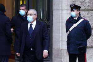 Luigi Cesaro va ai domiciliari ma non è mai andato a giudizio: “Sono innocente e lo dimostrerò”