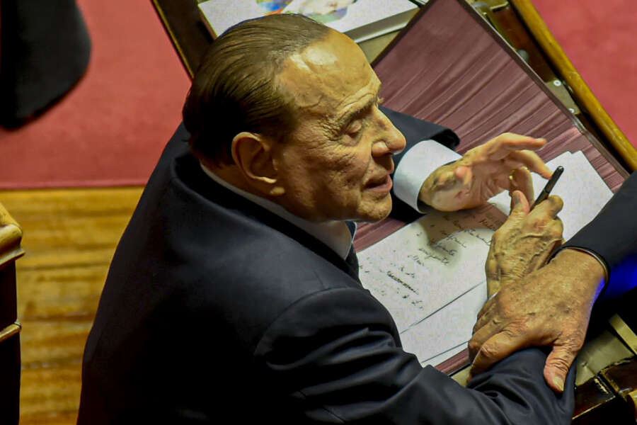 Cosa ha scritto Berlusconi sulla Meloni: “Supponente, prepotente, arrogante e offensiva” rischia di far saltare il governo