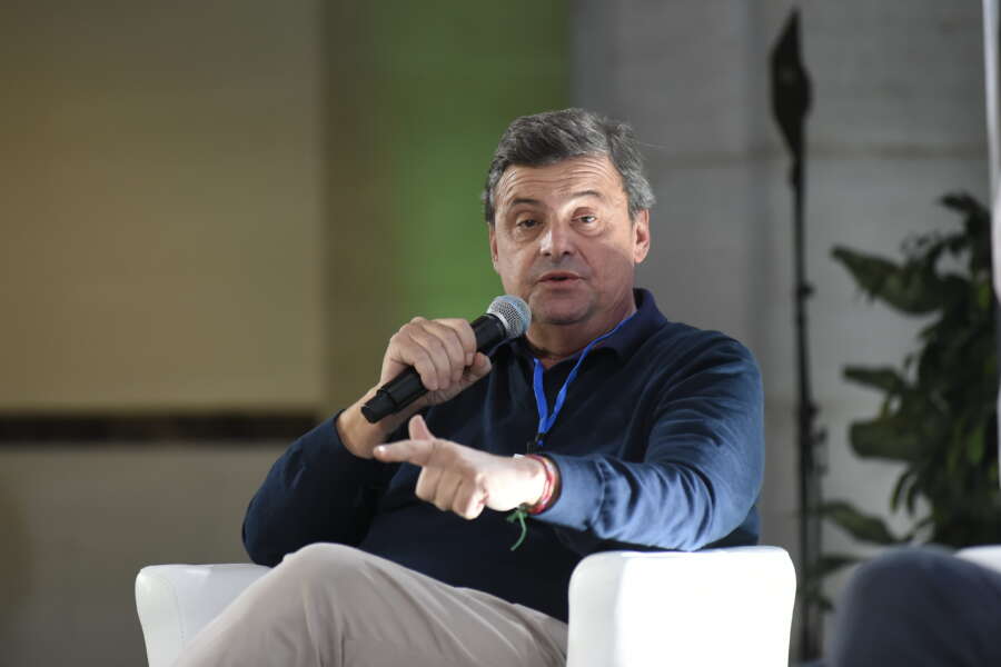 Vicepresidenze delle Camere, Calenda contro Pd e M5S: “Hanno un patto per dividersi le nomine”