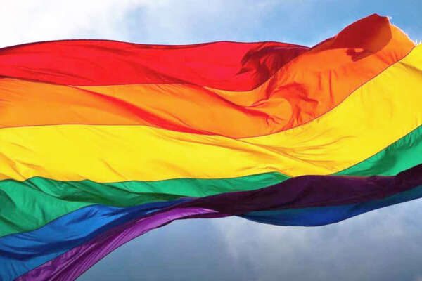 Bimba russa fa un disegno per la pace e finisce in orfanotrofio, il padre in galera