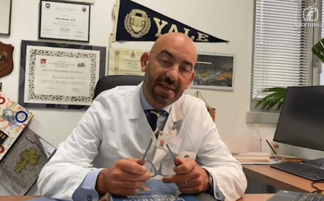 Batteri resistenti agli antibiotici, Bassetti: “Li usiamo male, nel 2050 fino a 10 milioni di morti all’anno”