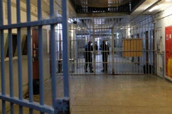 In carcere a 85 anni per la casa occupata, il Tribunale di sorveglianza la libera dopo le polemiche