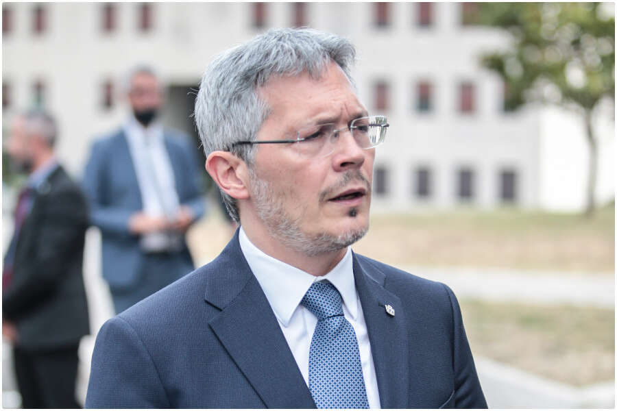 Il capo del Dap Renoldi chiede meno carcere, lo cacceranno?