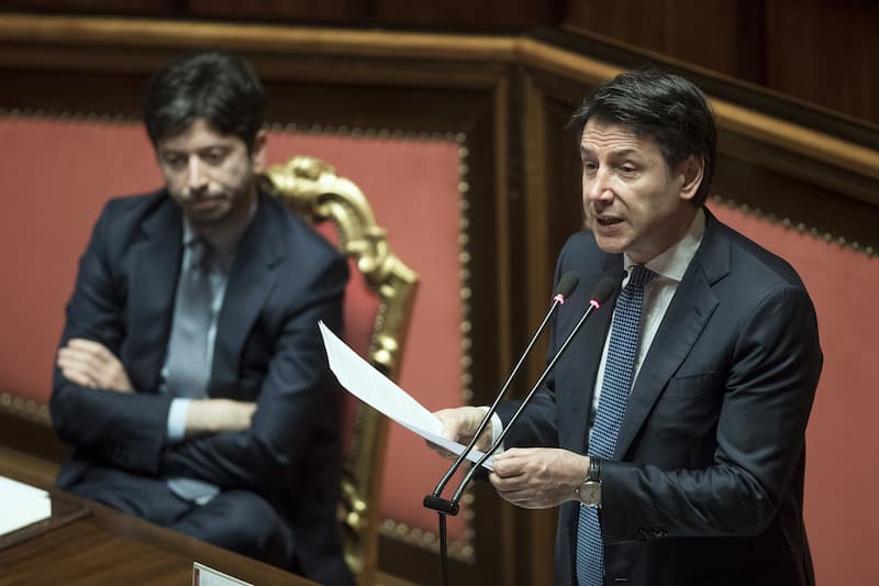 Cos’è la Commissione d’inchiesta sul covid: l’indagine annunciata da Meloni sulla gestione dell’emergenza di Conte e Speranza
