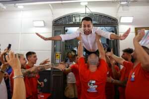 Di Maio lascia la segreteria di ‘Impegno Civico’ dopo il disastro elettorale e la fine del suo mandato da ministro: è l’ultimo fiasco di Giggino Di Maio lascia la segreteria di ‘Impegno Civico’ dopo il disastro elettorale e la fine del suo mandato da ministro: è l’ultimo fiasco di Giggino