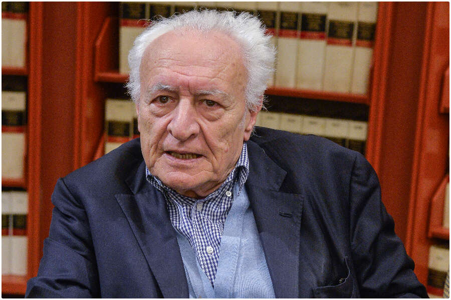 Intervista a Giuseppe Vacca: “Di destra o di sinistra siamo tutti alleati contro la guerra”