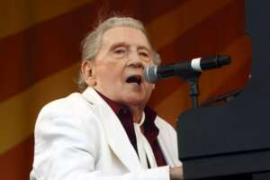 Jerry Lee Lewis è morto, addio (vero) alla leggenda del rock ‘n’ roll: aveva 87 anni