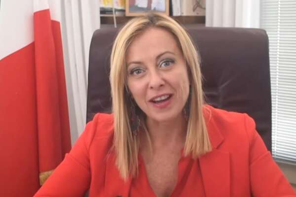 Giorgia Meloni, leader di Fratelli d’Italia,  in un frame tratto dal videomessaggio inviato al raduno di Vox Viva 22 e postato sul canale Youtube della stessa kermesse, 9 ottobre 2022. ANSA/ YOUTUBE VIVA 22 +++ NO SALES – EDITORIAL USE ONLY +++