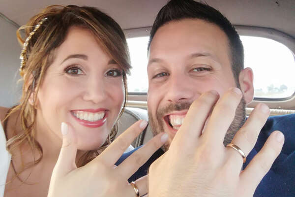 Scopre di aspettare una figlia e un tumore nello stesso giorno: la tragedia di Elisabetta Socci, morta a 36 anni