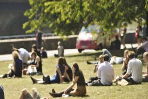 Meteo, terza “ottobrata” in arrivo per una estate senza fine: temperature più alte di 7 gradi e punte fino a 34