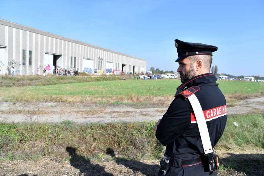 Rave party a Modena, i ragazzi lasciano la zona: “Eravamo qui per divertirci, non vogliamo lo scontro”