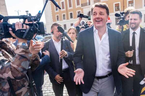 Caos nel centrodestra, il pronostico di Renzi: “Finirà a tarallucci e vino ma noi pronti a governare”