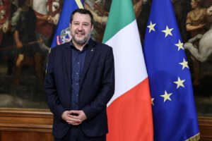 Le promesse (mancate) di Salvini: nel primo Consiglio dei ministri non ci sono decreti Sicurezza, flat tax e autonomia regionale