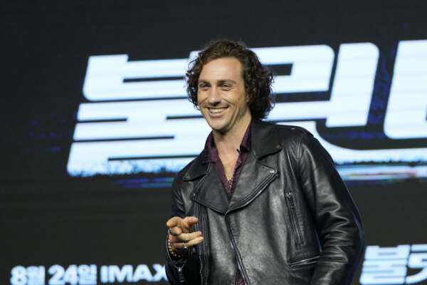 Aaron Taylor-Johnson nuovo James Bond, l’attore in pole per il ruolo di 007: raccoglierà l’eredità di Daniel Craig