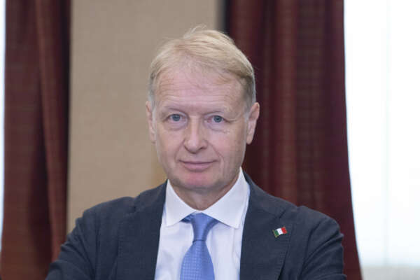 Foto LaPresse – 21/09/2022 Torino (Italia) News – Conferenza stampa di Fratelli d’Italia con Guido Crosetto – Nella foto: Un momento della conferenza. Lucio M;alan
September 21, 2022 Turin (Italy) – News – Fratelli d’Italia press conference with Guido Crosetto – In the picture: A moment of the conference. Lucio Malan Foto LaPresse – 21/09/2022 Torino (Italia) News – Conferenza stampa di Fratelli d’Italia con Guido Crosetto – Nella foto: Un momento della conferenza. Lucio M;alan
September 21, 2022 Turin (Italy) – News – Fratelli d’Italia press conference with Guido Crosetto – In the picture: A moment of the conference. Lucio Malan