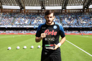 Foto Alessandro Garofalo/LaPresse 01 ottobre 2022 Napoli, Italia sport calcio Napoli vs Torino – Campionato di calcio Serie A TIM 2022/2023 – stadio Diego Armando Maradona Nella foto: Cristiano Giuntoli direttore sportivo (SSC Napoli); Khvicha Kvaratskhelia (SSC Napoli); premio AIC
October 01 , 2022 Naples, Italy sport soccer
Napoli vs Torino – Italian Football Championship League A TIM 2022/2023 – Diego Armando Maradona stadium. In the pic: Cristiano Giuntoli Sporting director (SSC Napoli): Khvicha Kvaratskhelia (SSC Napoli); Foto Alessandro Garofalo/LaPresse 01 ottobre 2022 Napoli, Italia sport calcio Napoli vs Torino – Campionato di calcio Serie A TIM 2022/2023 – stadio Diego Armando Maradona Nella foto: Cristiano Giuntoli direttore sportivo (SSC Napoli); Khvicha Kvaratskhelia (SSC Napoli); premio AIC
October 01 , 2022 Naples, Italy sport soccer
Napoli vs Torino – Italian Football Championship League A TIM 2022/2023 – Diego Armando Maradona stadium. In the pic: Cristiano Giuntoli Sporting director (SSC Napoli): Khvicha Kvaratskhelia (SSC Napoli);