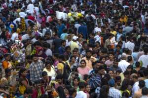 Più di 8 miliardi di persone vivono sulla Terra: il mondo davanti alla sfida di una “crescita senza precedenti” Più di 8 miliardi di persone vivono sulla Terra: il mondo davanti alla sfida di una “crescita senza precedenti”