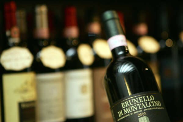 Il Brunello di Montalcino trascina il mercato del vino italiano e sbanca negli Usa