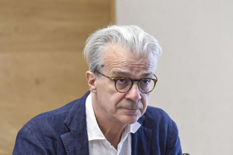 Intervista a Gaetano Azzariti: “Il piano del governo: consegnare il potere ai prefetti”