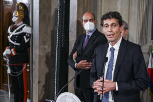 Intervista a Riccardo Magi: “Sui migranti la Meloni viola la legge italiana”